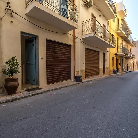 Mira Casa Feriehus Spadafora